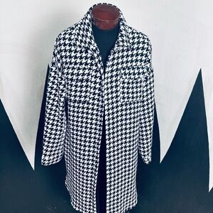 Stylish Secondhand Knit Houndstooth Coat